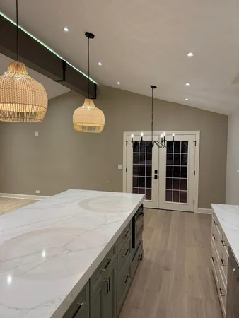 $829,900 | 700 Florence Drive, Park Ridge, IL 60068