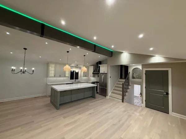 $829,900 | 700 Florence Drive, Park Ridge, IL 60068