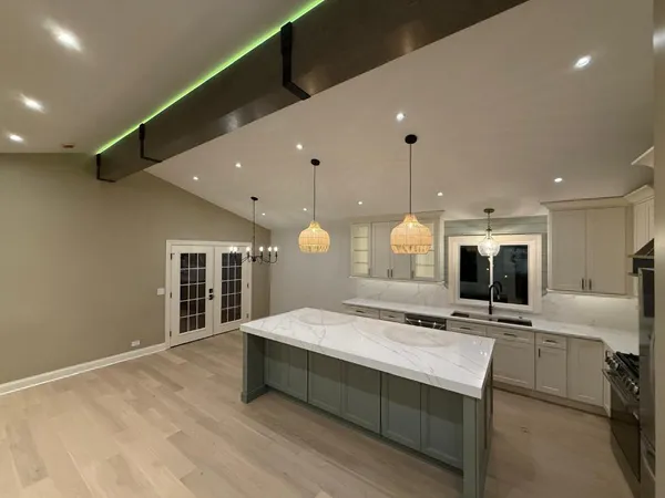 $829,900 | 700 Florence Drive, Park Ridge, IL 60068