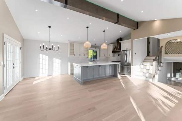 $829,900 | 700 Florence Drive, Park Ridge, IL 60068