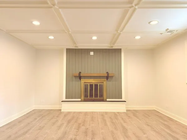$829,900 | 700 Florence Drive, Park Ridge, IL 60068