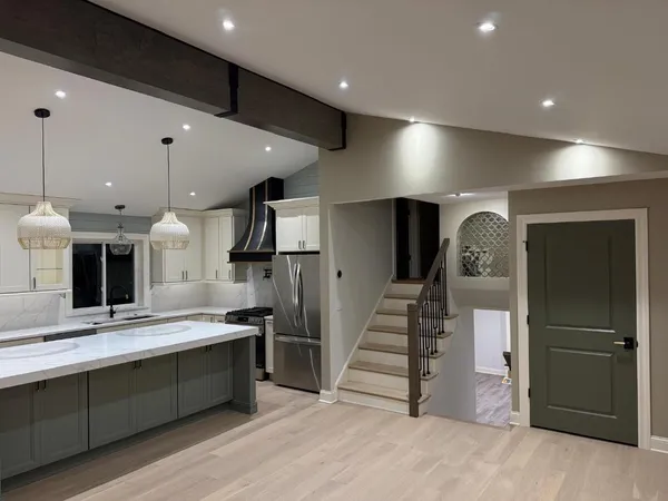 $829,900 | 700 Florence Drive, Park Ridge, IL 60068