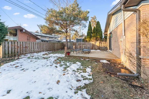 $829,900 | 700 Florence Drive, Park Ridge, IL 60068