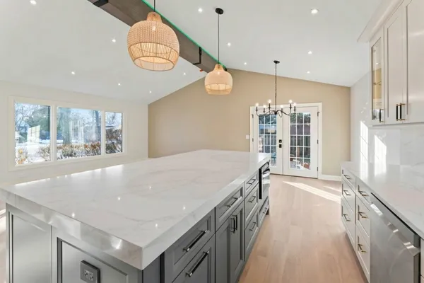 $829,900 | 700 Florence Drive, Park Ridge, IL 60068