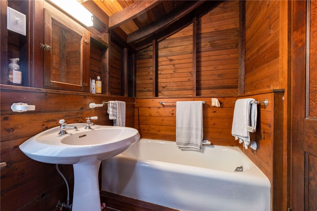 90 Rossini Road Westerly, RI 02891 - Photo 36 of 49