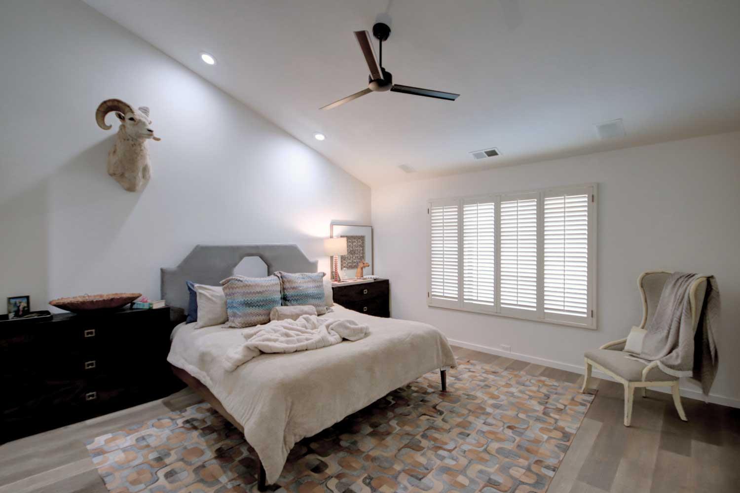 11418 Coloma Road Gold River, CA 95670 - Photo 26 of 40 a bedroom with a bed and window