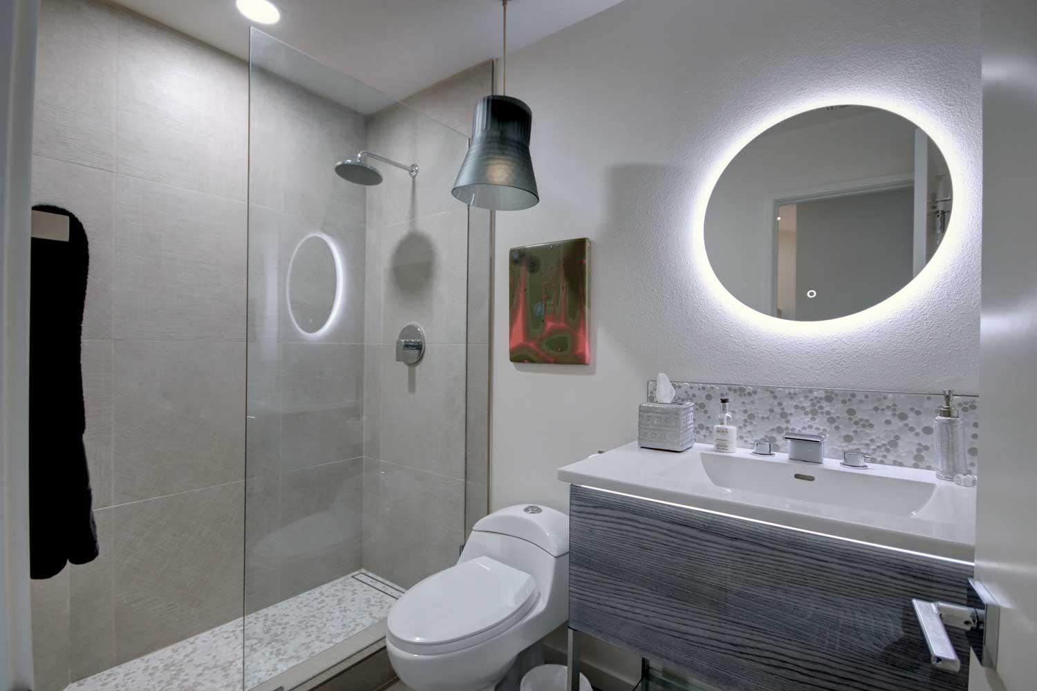 11418 Coloma Road Gold River, CA 95670 - Photo 35 of 40 a bathroom with a sink a toilet and shower