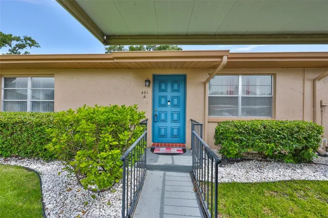 $111,900 | 401 Feltham Trail, Unit A, Sun City Center, FL 33573