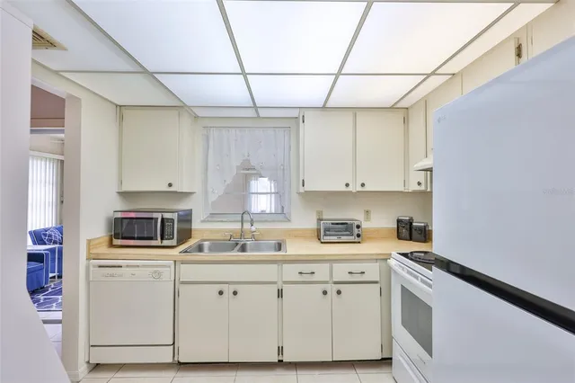 $111,900 | 401 Feltham Trail, Unit A, Sun City Center, FL 33573