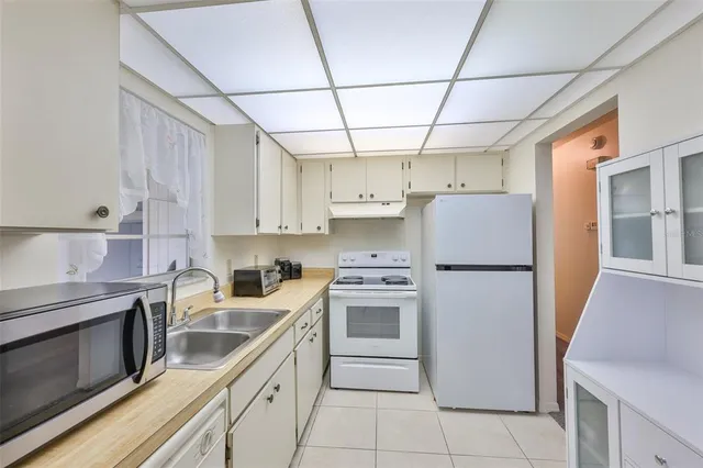 $111,900 | 401 Feltham Trail, Unit A, Sun City Center, FL 33573