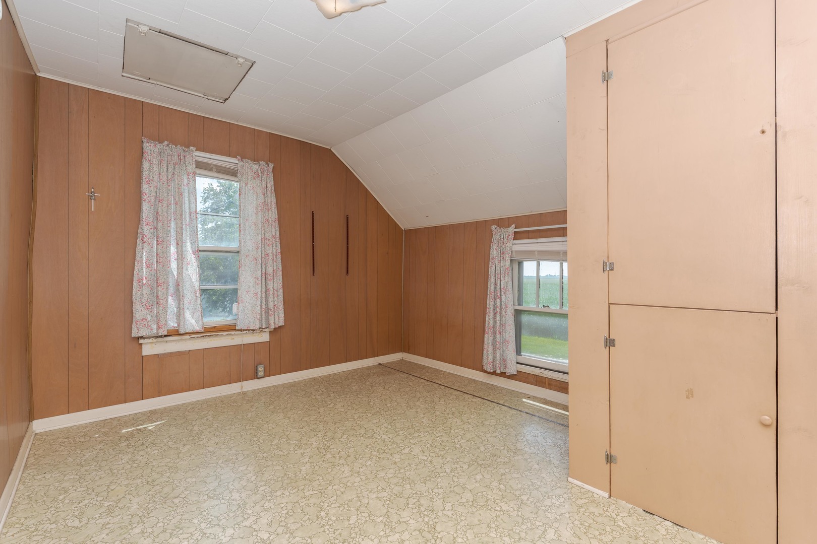 758 North 1st Road Dana, IL 61321 - Photo 38 of 42 Gallery Image 38