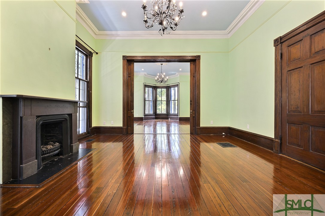 612 Barnard Street Savannah, GA 31401 - Photo 15 of 50 Middle room looking towards front room