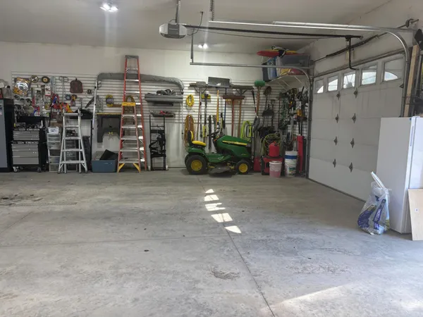 $595,000 | 34670 Laser Avenue, Redwood Falls, MN 56283