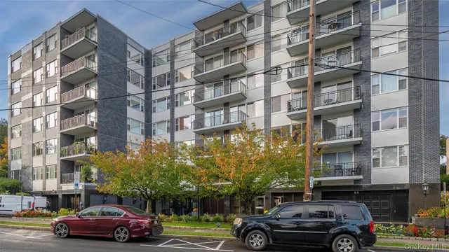 $275,000 | 20 Old Mamaroneck Road, Unit 2D, White Plains, NY 10605