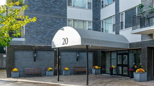 $275,000 | 20 Old Mamaroneck Road, Unit 2D, White Plains, NY 10605