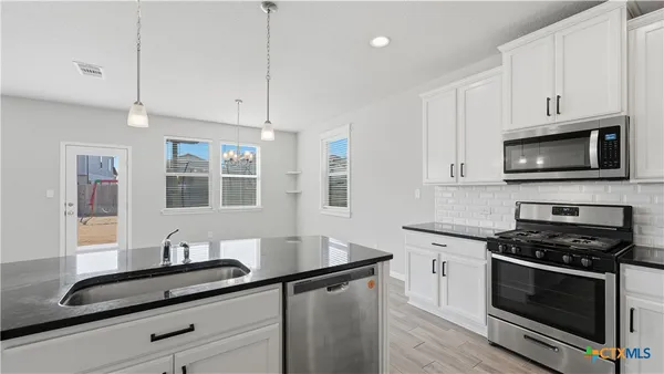 $385,000 | 172 Brady Creek Way, Leander, TX 78641