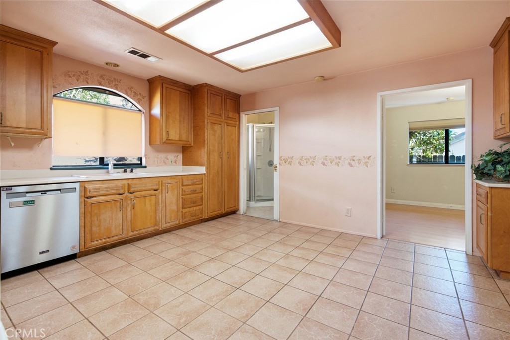 3318 Celeste Drive Riverside, CA 92507 - Photo 19 of 36