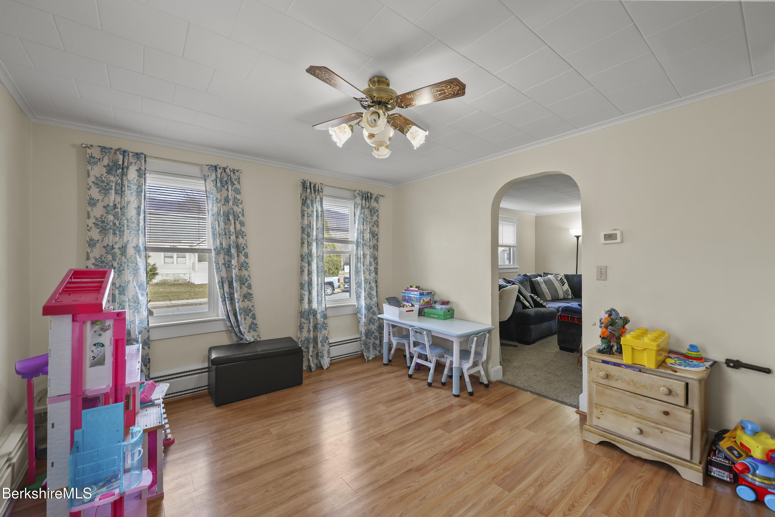 99 North Summer Street Adams, MA 01220 - Photo 13 of 33 Dining Room