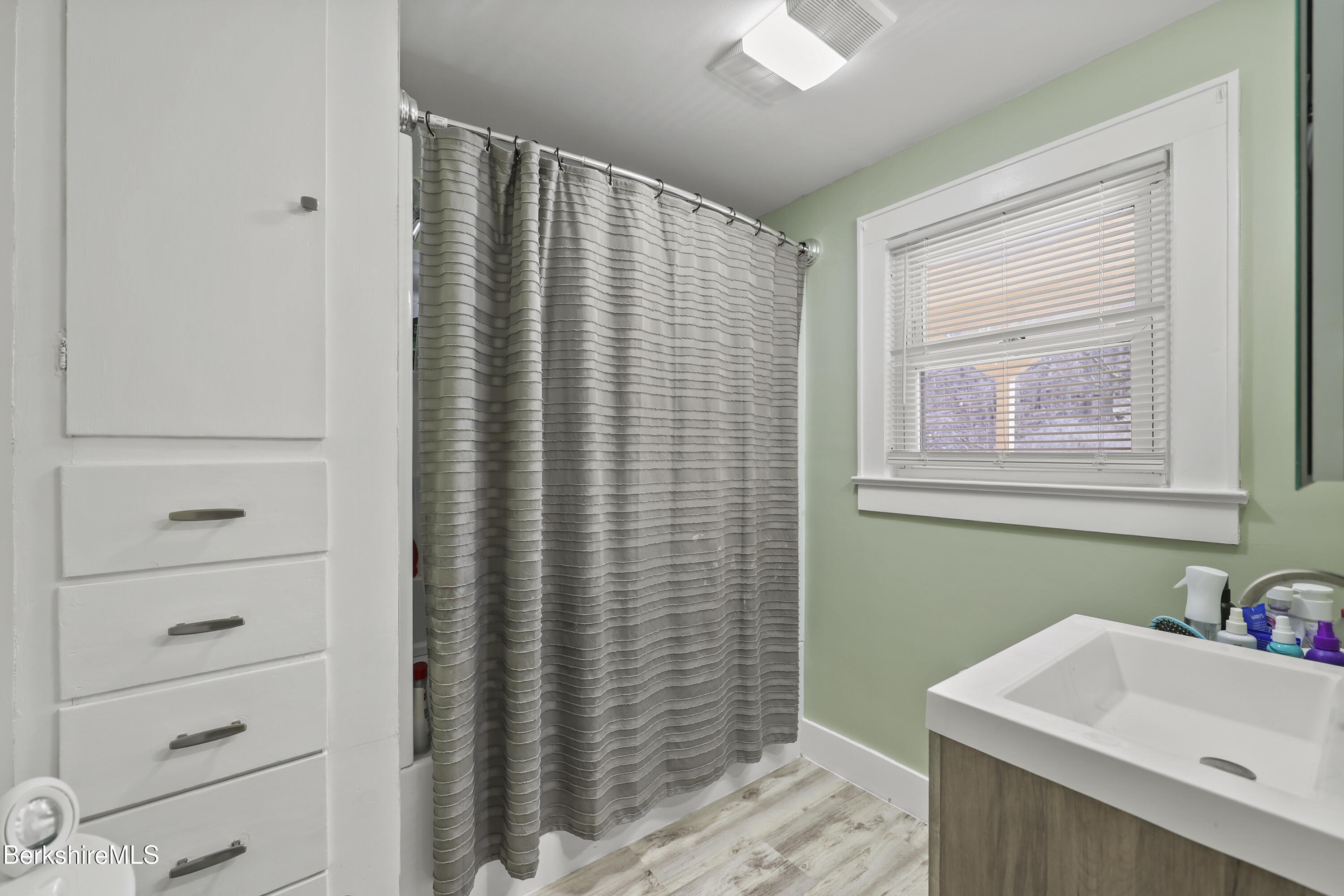 99 North Summer Street Adams, MA 01220 - Photo 9 of 33 Bathroom