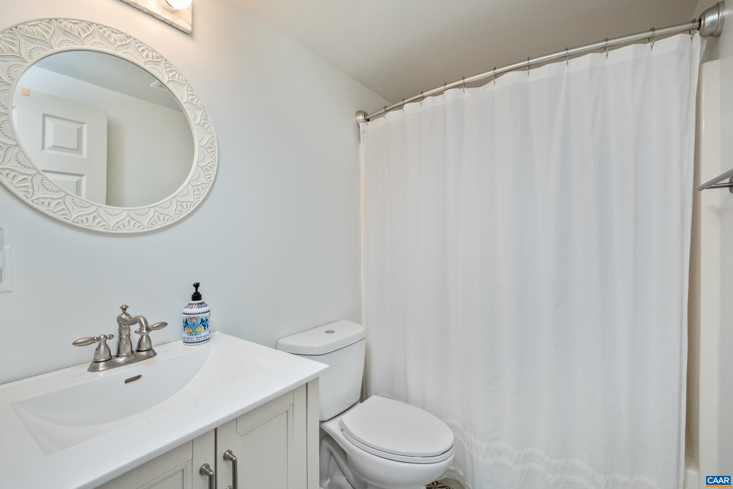 4051 Free Union Road Charlottesville, VA 22901 - Photo 33 of 45 Full Bath