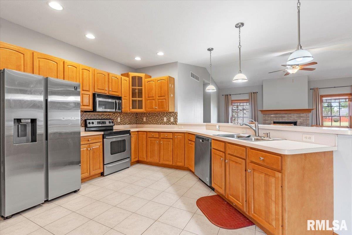 2713 Haverhill Road Springfield, IL 62711 - Photo 11 of 40