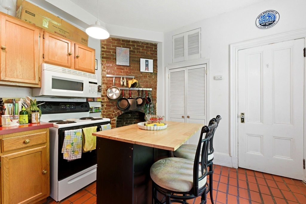 45 Rutland Street, Unit 3 Boston, MA 02118 - Photo 11 of 16