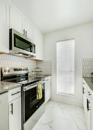 $268,900 | 6023 East University Boulevard, Unit 204, Dallas, TX 75206