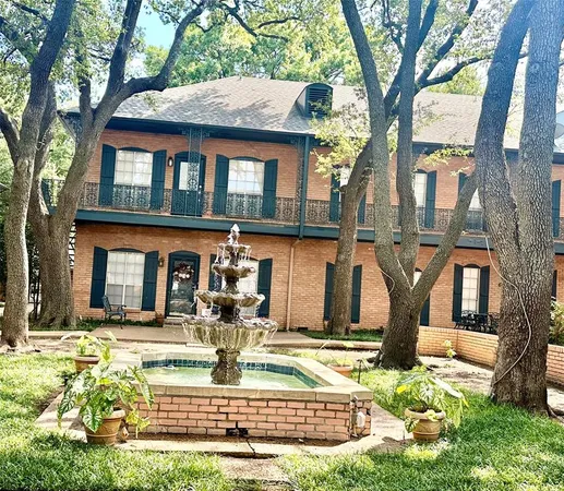 $268,900 | 6023 East University Boulevard, Unit 204, Dallas, TX 75206