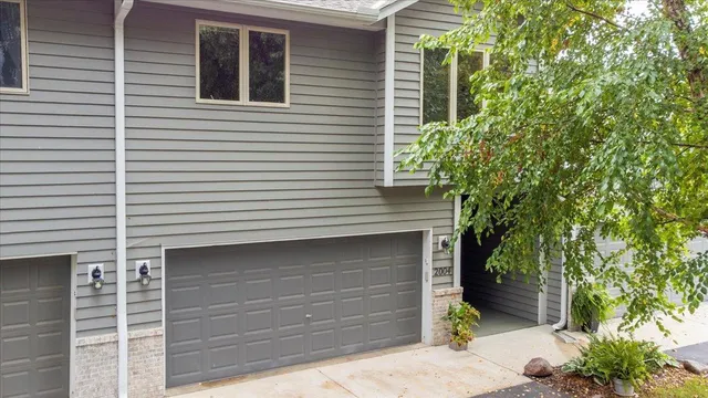 $325,000 | 2004 Lincoln Street South, Northfield, MN 55057