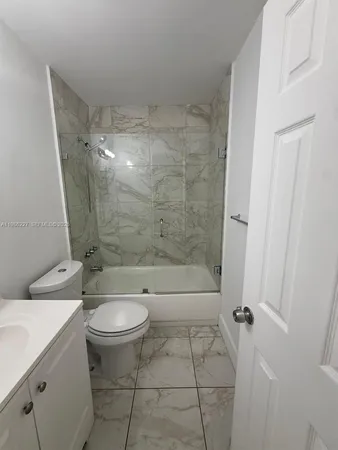 $258,000 | 10393 North Kendall Drive, Unit U7, Miami, FL 33176