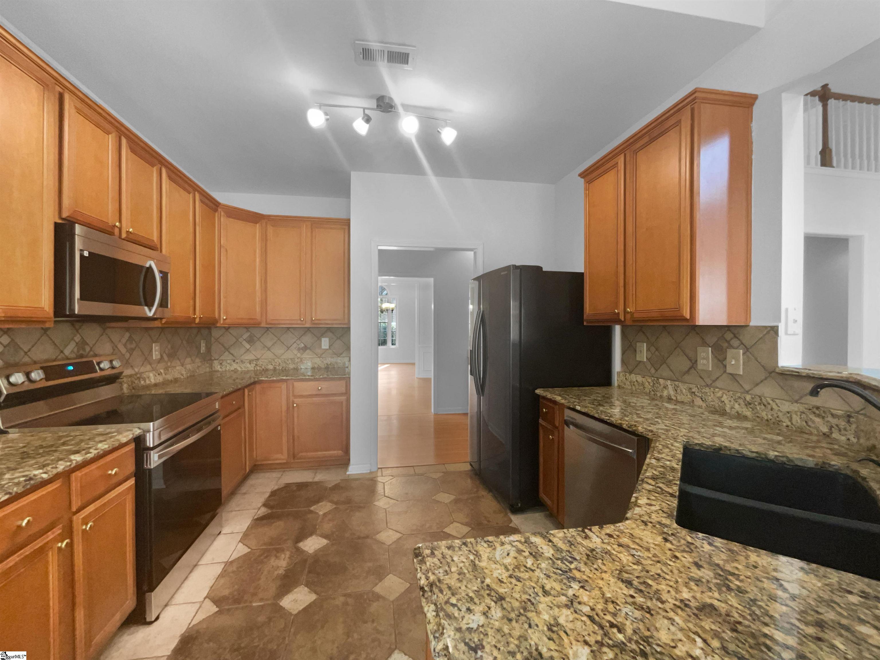 314 Stayman Court Simpsonville, SC 29681 - Photo 6 of 30