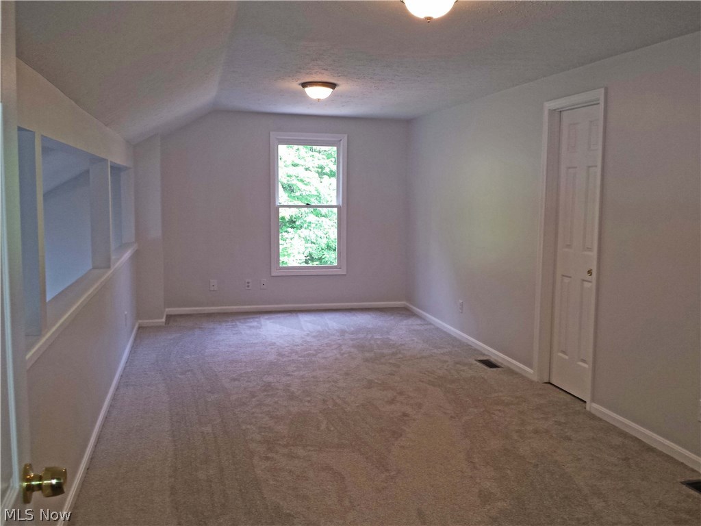 39650 Aurora Road Solon, OH 44139 - Photo 20 of 27 Loft / 4th bedroom