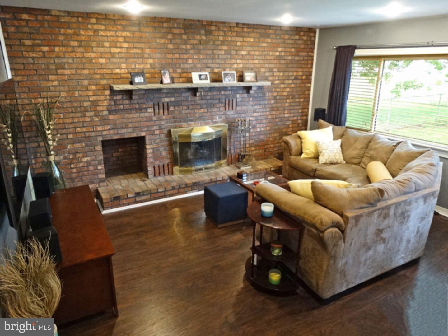 523 Ehret Road Fairless Hills, PA 19030 - Photo 11 of 24 Family Room