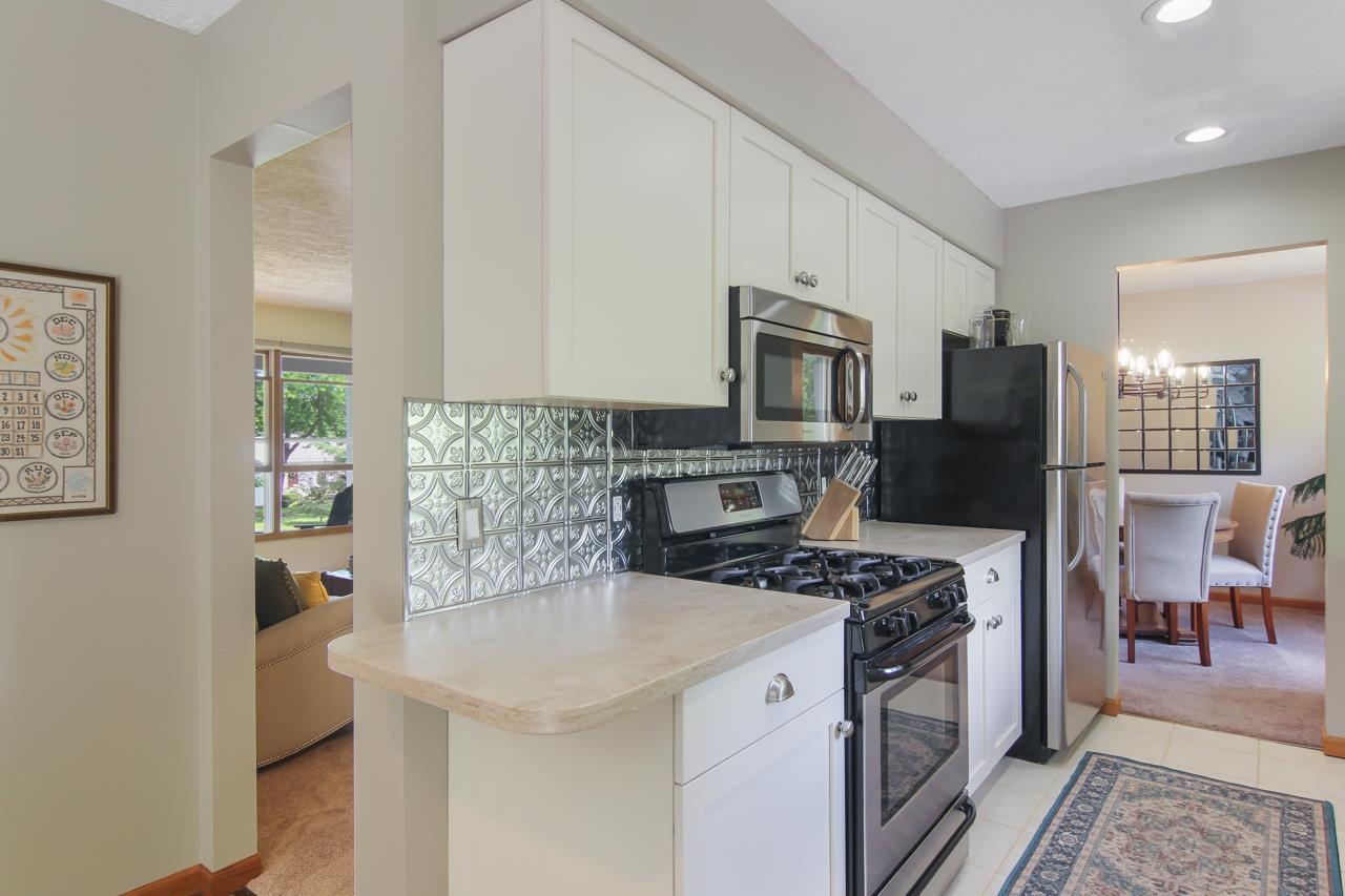 161 Mathison Road South Traverse City, MI 49686 - Photo 14 of 32 1903930-13.JPG
