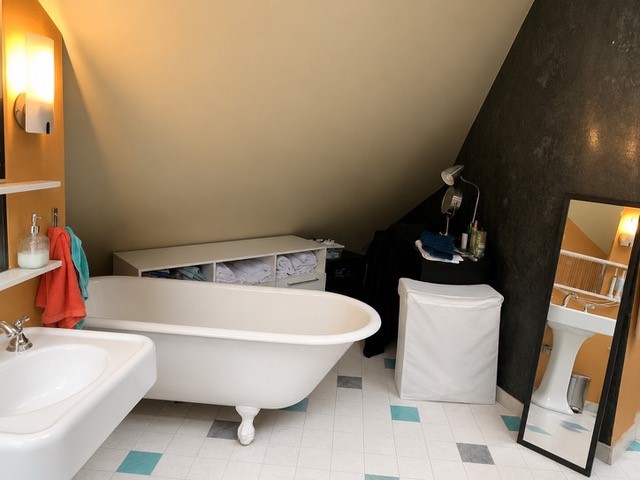 217 4th Street Providence, RI 02906 - Photo 26 of 32 A private sanctuary
