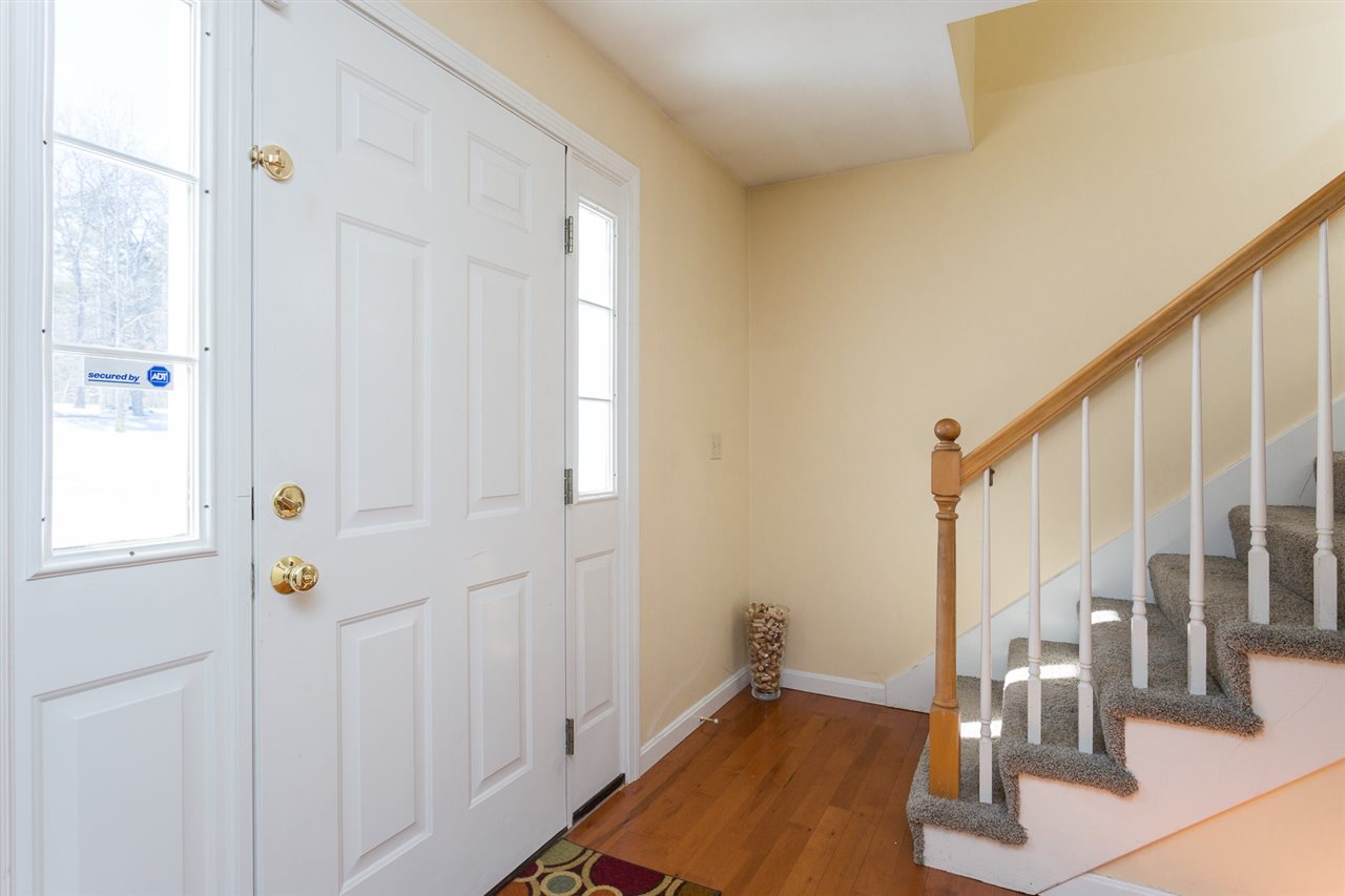 5 Lovell Road Stratham, NH 03885 - Photo 15 of 35