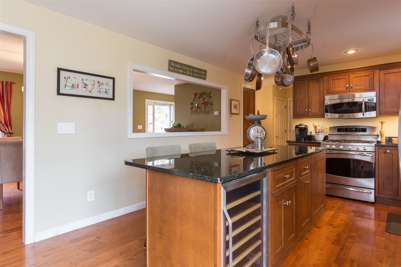 5 Lovell Road Stratham, NH 03885 - Photo 4 of 35