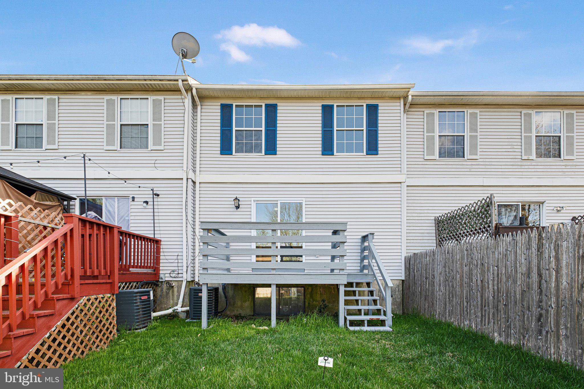 1050 Old Forge Road New Castle, DE 19720 - Photo 25 of 25 a view of a dinning table and chairs in the patio