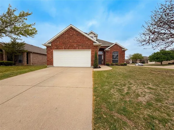 $336,000 | 828 Pebble Creek Drive, Burleson, TX 76028