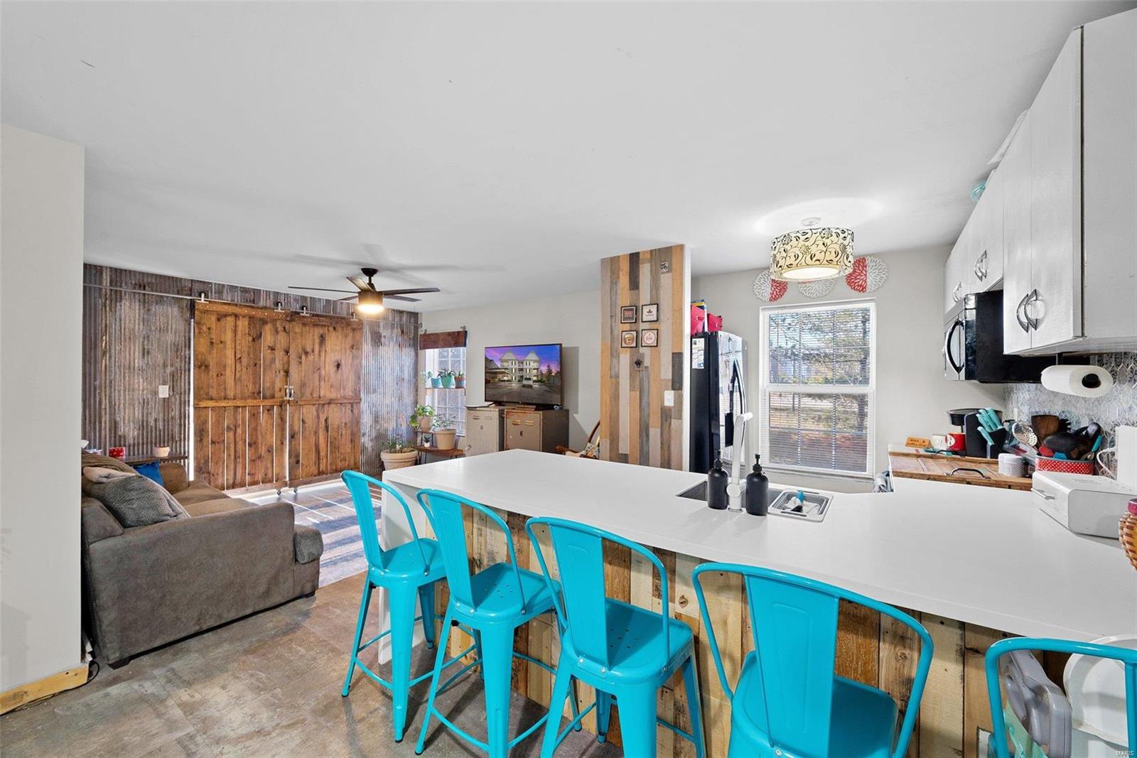 1102 Spring Creek Lane O'Fallon, MO 63368 - Photo 3 of 16