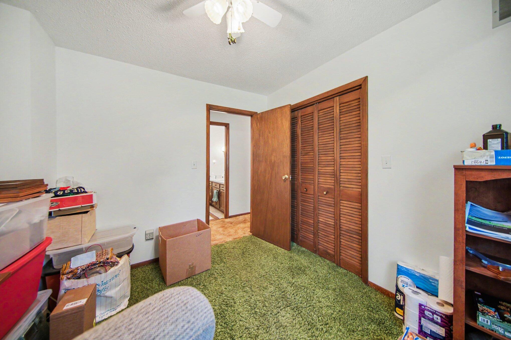 4555 Clinton Road Jackson, MI 49201 - Photo 13 of 28 012_file_2878