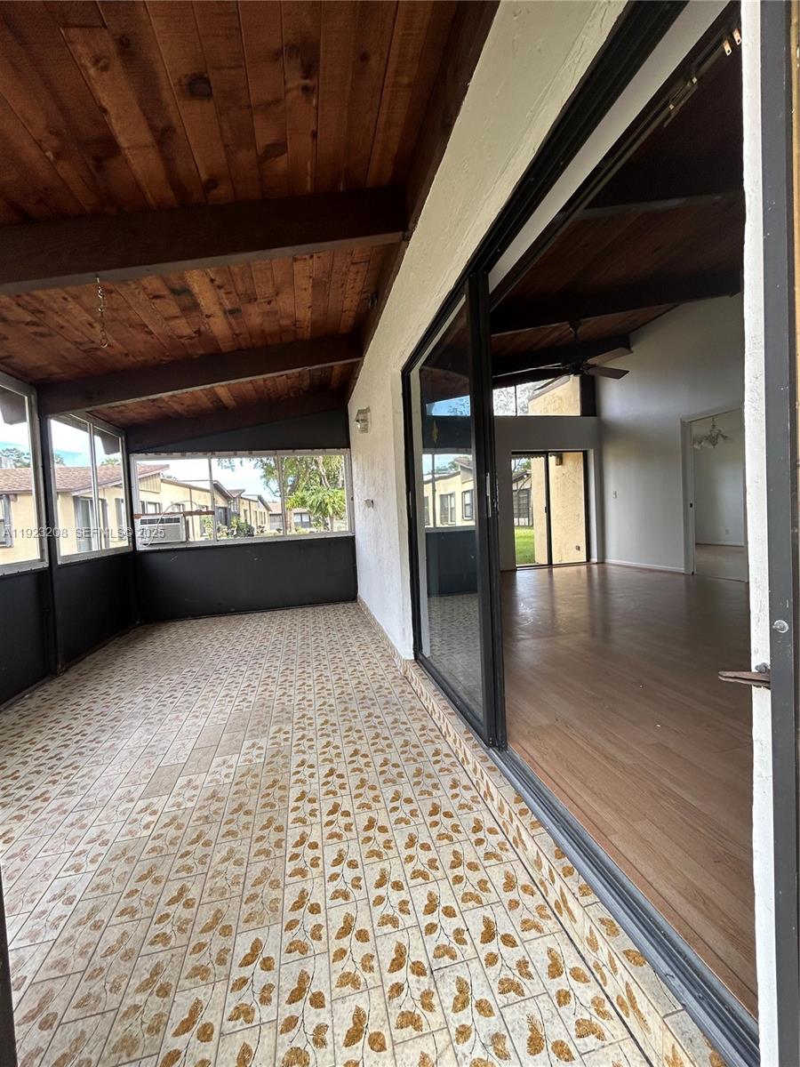 534 Briarwood Circle, Unit 148 Hollywood, FL 33024 - Photo 22 of 40