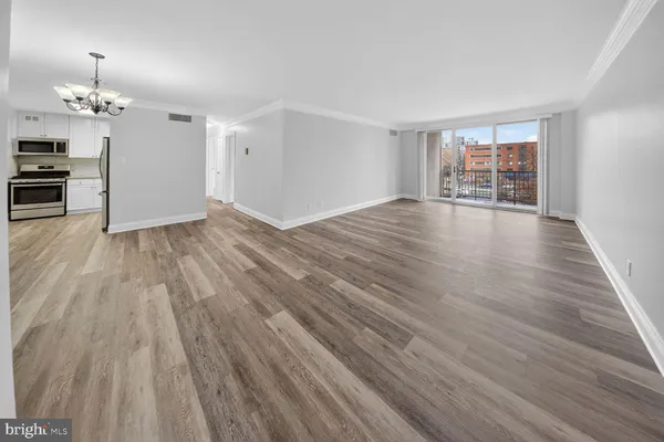 $2,400 | 4977 Battery Lane, Unit 414, Bethesda, MD 20814