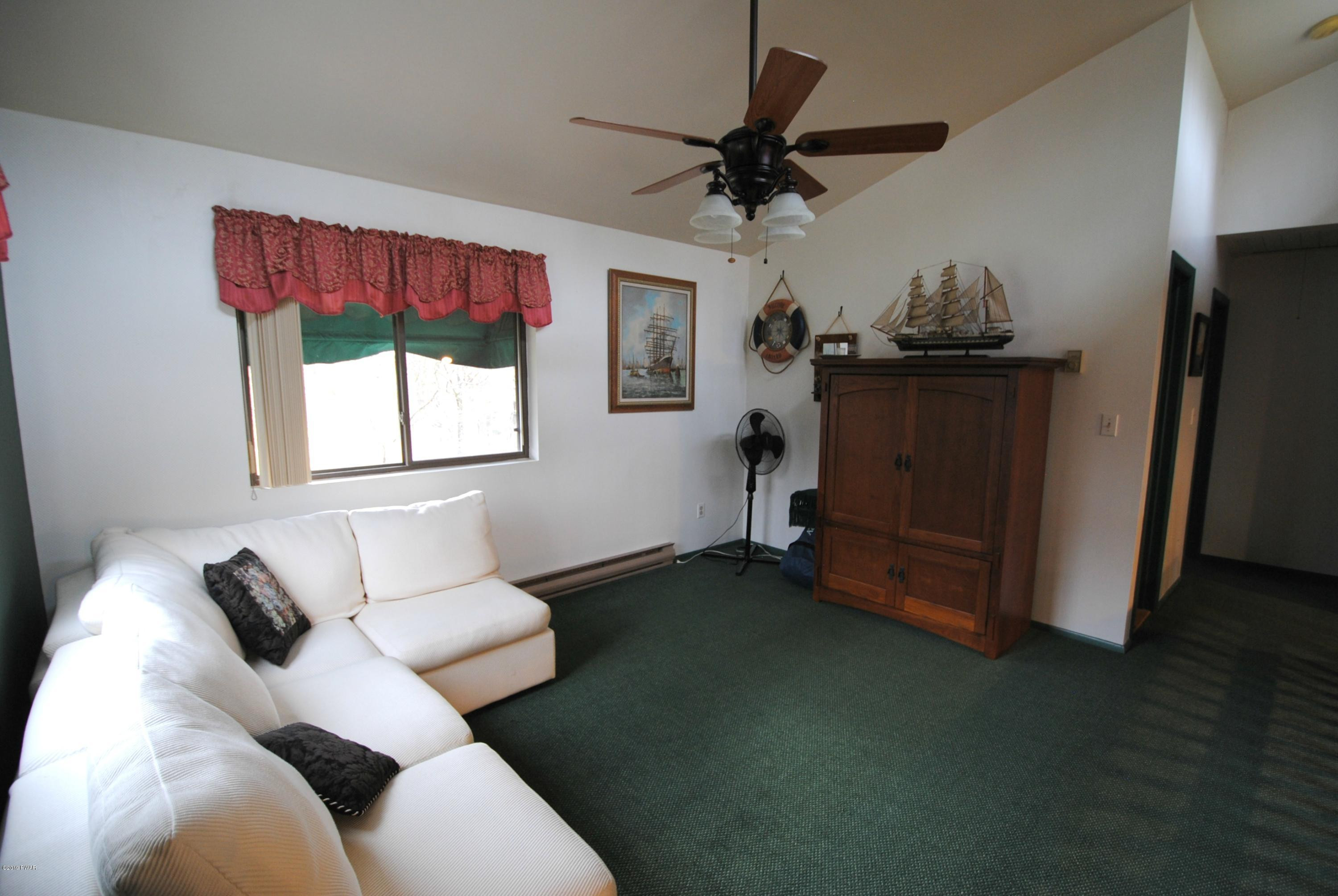 4006 Par Drive Lake Ariel, PA 18436 - Photo 16 of 29