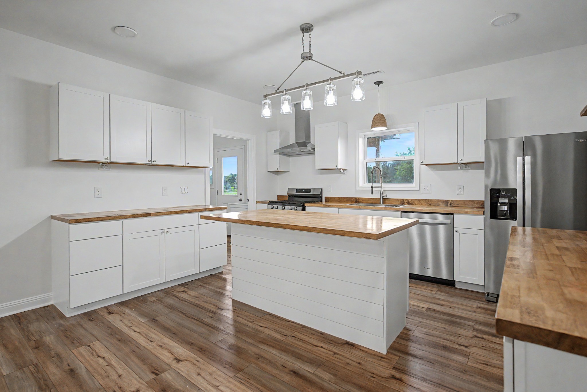8 Self Road Lawrenceburg, TN 38464 - Photo 9 of 32 Gallery Image 9