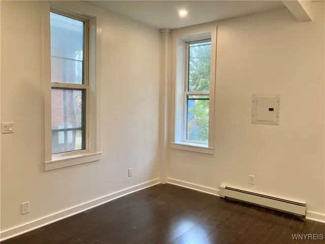 $850 | 58 Trinity Place, Unit 7, Buffalo, NY 14201