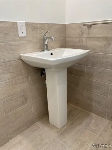 $850 | 58 Trinity Place, Unit 7, Buffalo, NY 14201