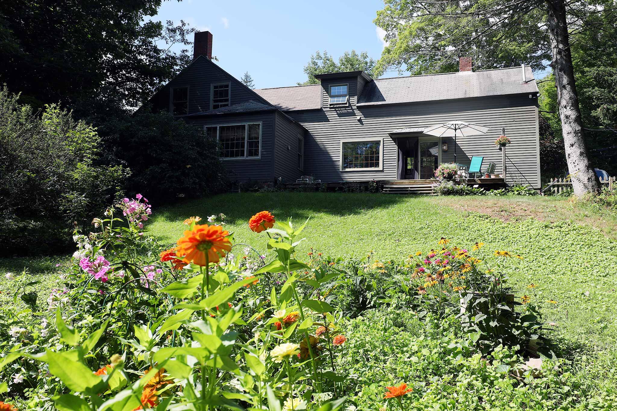 16 Warren Street Hallowell, ME 04347 - Photo 4 of 31 1
