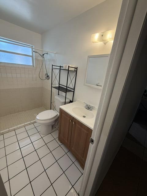 327 Silver Beach Road, Unit 3 Lake Park, FL 33403 - Photo 6 of 6 IMG_8373