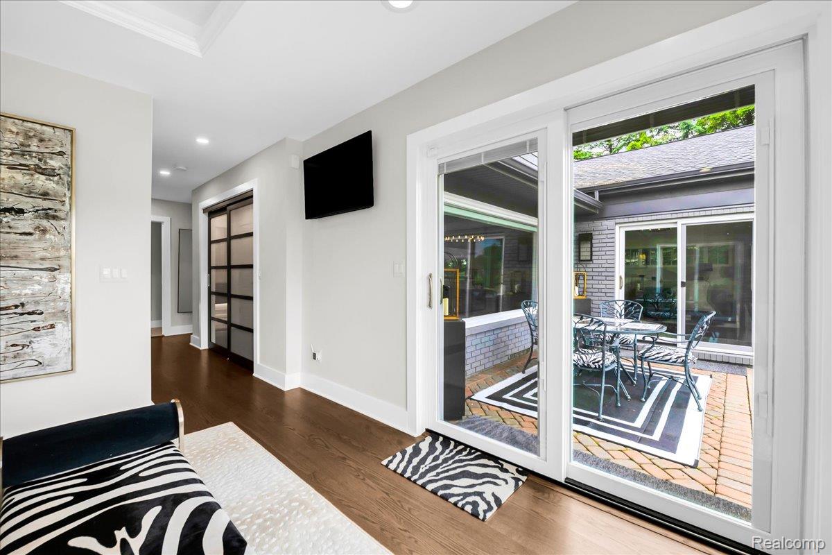 3816 West Maple Road Bloomfield Hills, MI 48301 - Photo 37 of 78 3816 W Maple_37.jpg